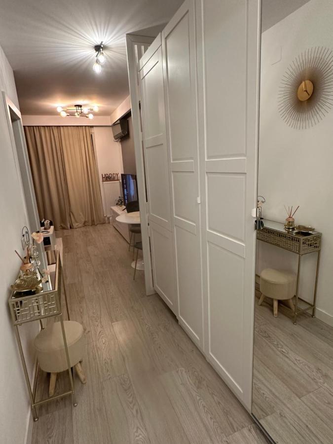 בוקרשט Boutique Apartment מראה חיצוני תמונה